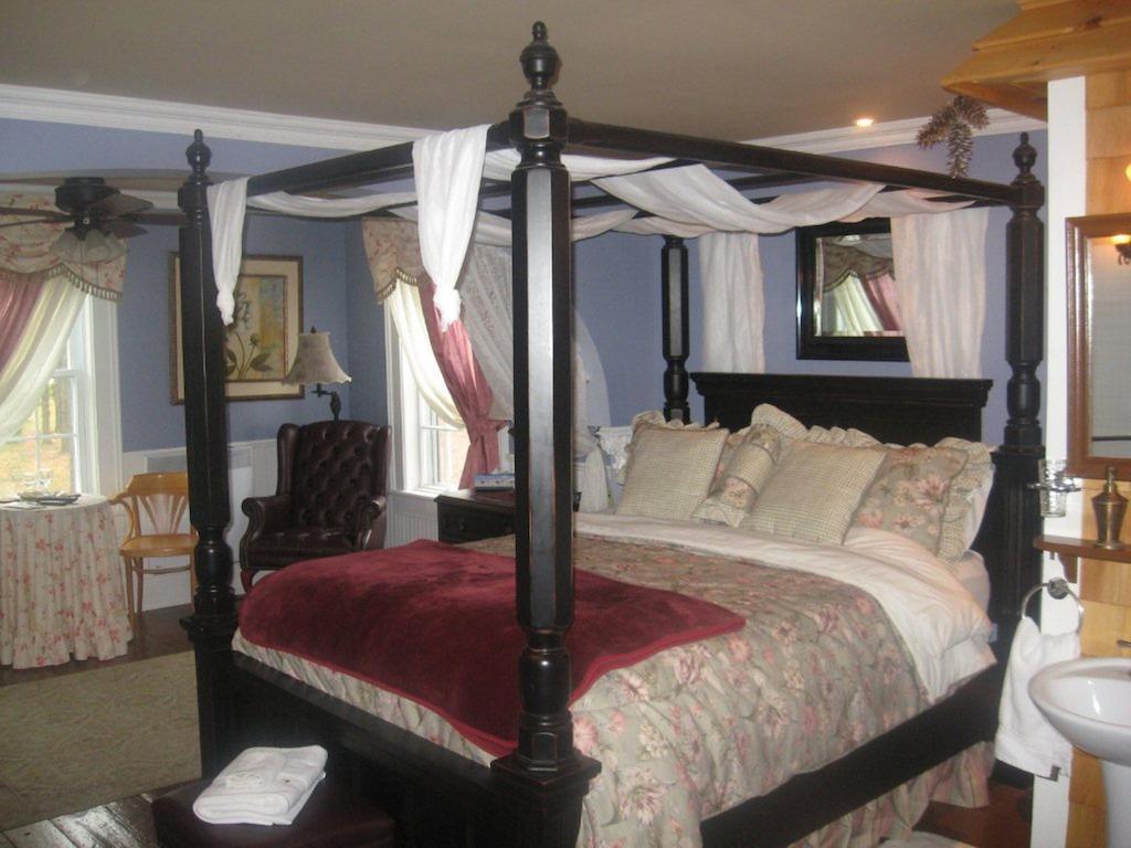 Domaine Les Boises Lee Farm S.A Bed & Breakfast Stanstead Room photo