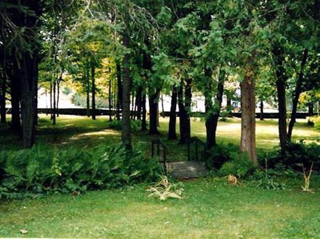 Domaine Les Boises Lee Farm S.A Bed & Breakfast Stanstead Exterior photo