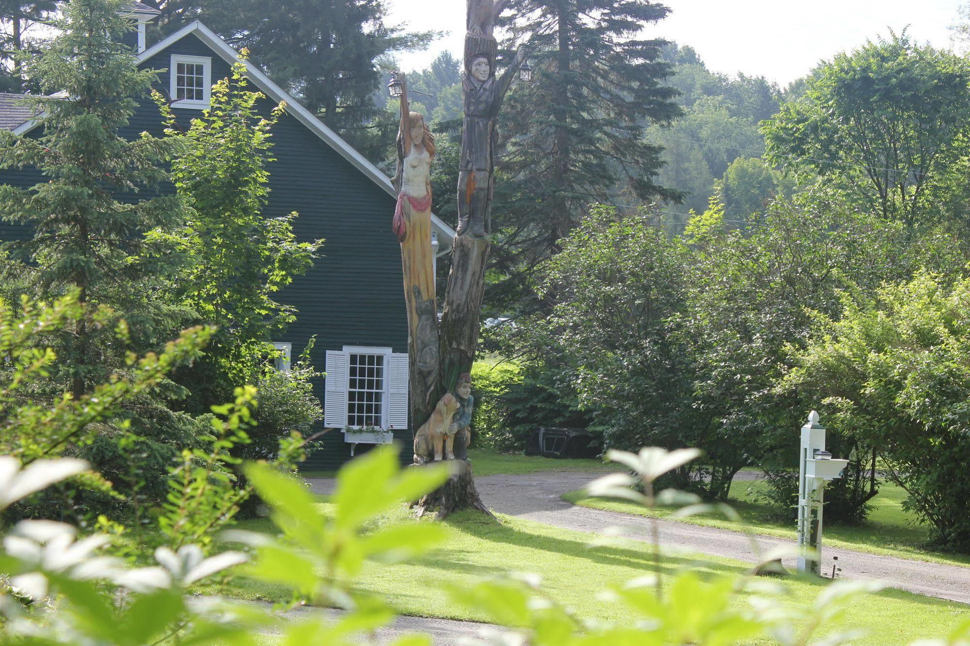 Domaine Les Boises Lee Farm S.A Bed & Breakfast Stanstead Exterior photo