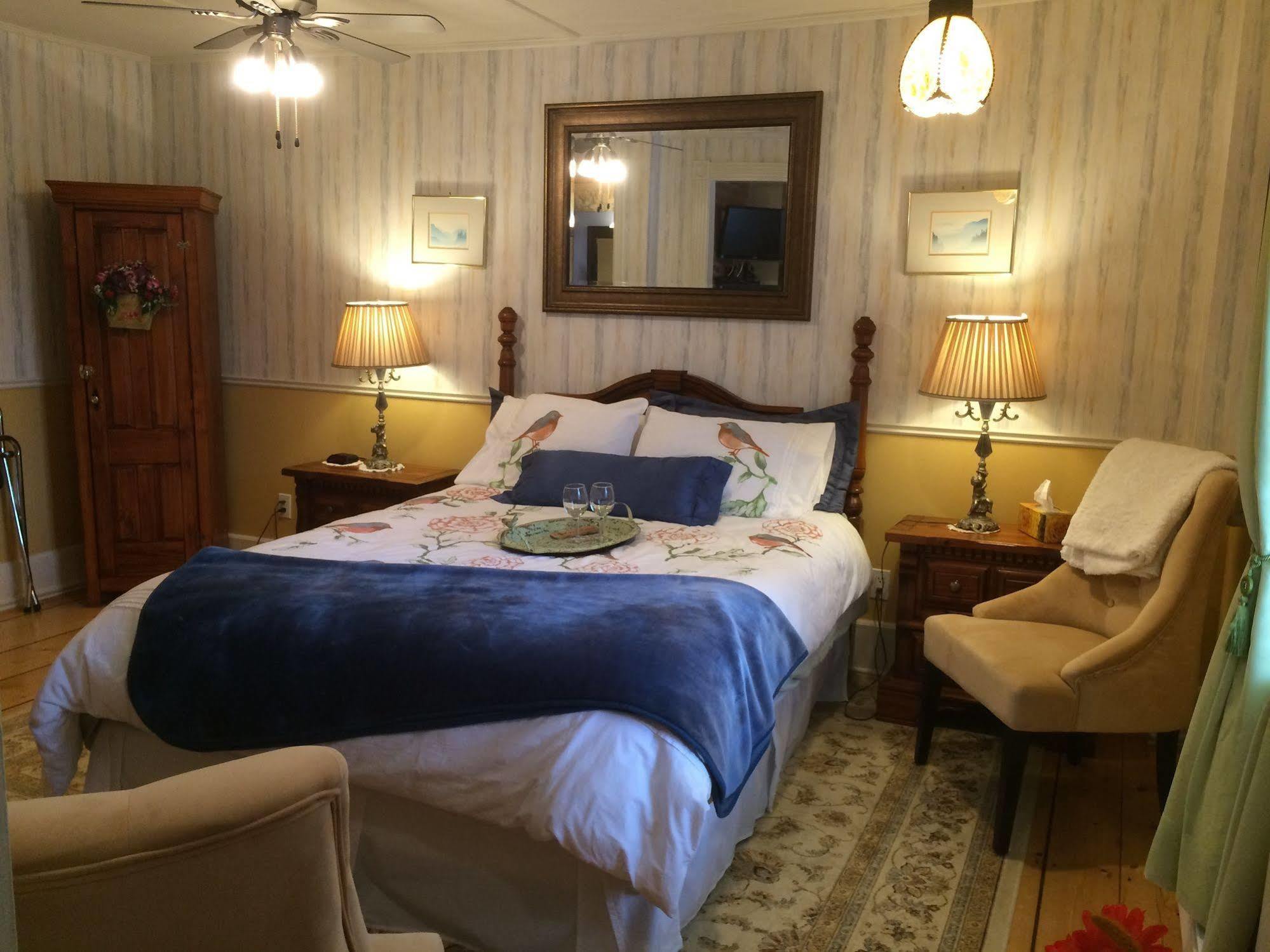 Domaine Les Boises Lee Farm S.A Bed & Breakfast Stanstead Exterior photo